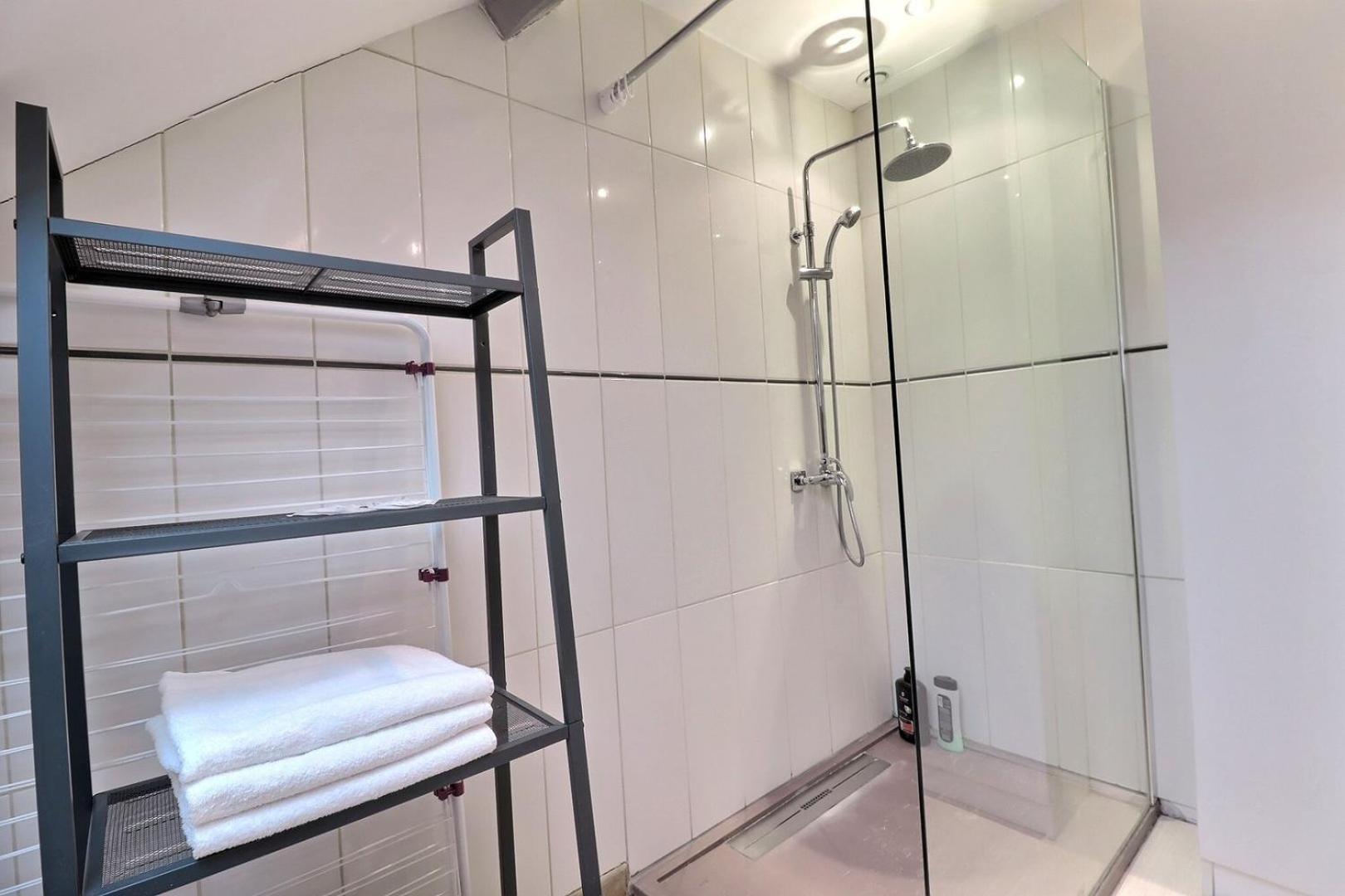 Le Loft Sous Les Toits - Proche Gare - Mon Groom Троа Екстериор снимка